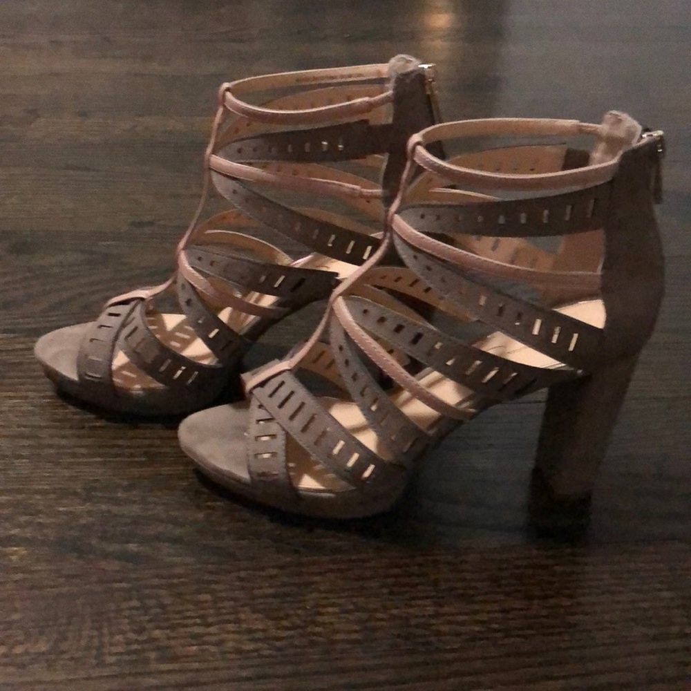 Jessica Simpson heels - Picture 3 of 4